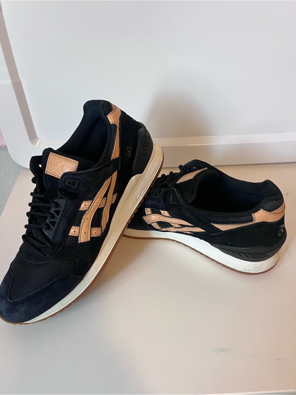 ASICS Gel Respector Veg-Tan Pack Black Tan Sneakers Men’s 9.5 H6T4L - Picture 3 of 11